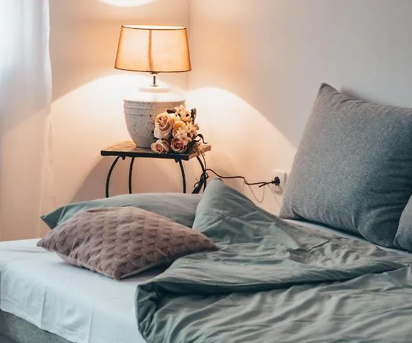 Lena Апартаменты