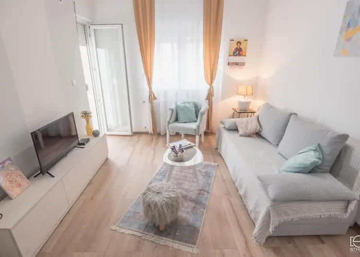 Lena * Баня-Ковиляча