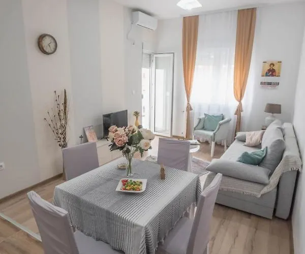 Lena Баня-Ковиляча